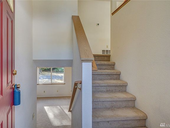 2nd image of 9218 Yakima Ave