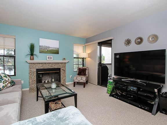 2nd image of 14954 Avenida Venusto Unit 88