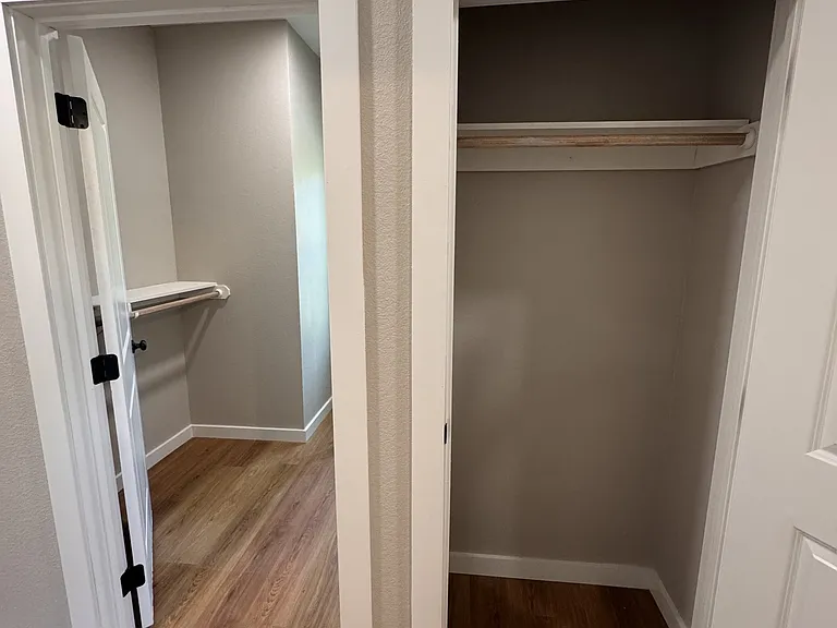 961 N Clinton St #102 — Photo 27