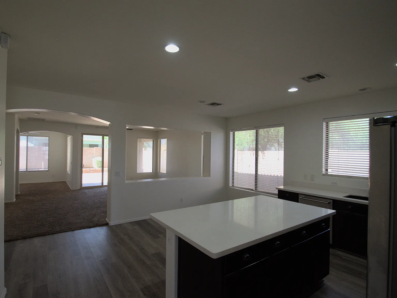 3 bed, 2155 sqft, $2,200 — Photo 4