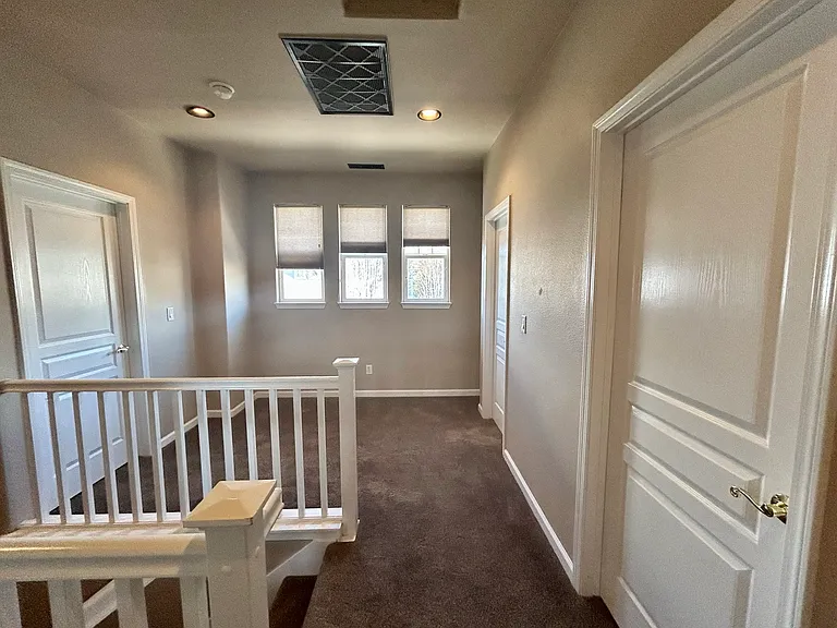 1679 W Minden Village Loop — Photo 9