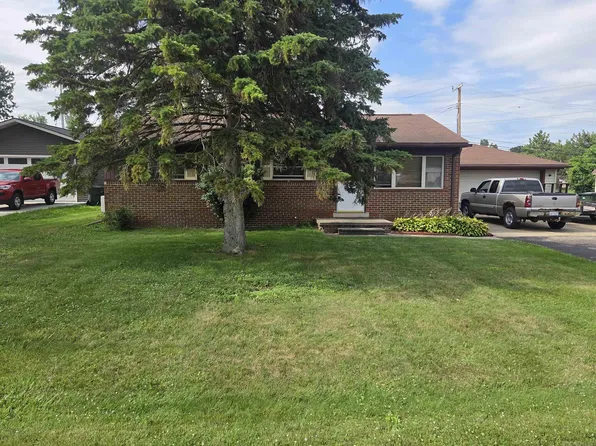 5721 Patricia Ave, Shelby Township, MI 48317