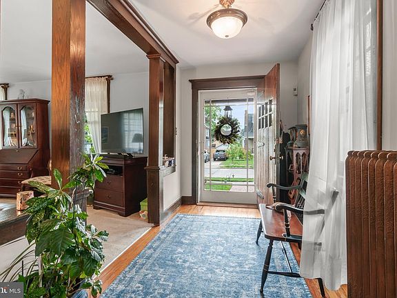 5th image of 6537 Rogers Ave