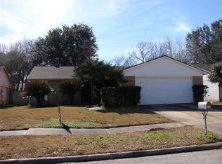 6734 Tara Dr, Richmond, TX 77469