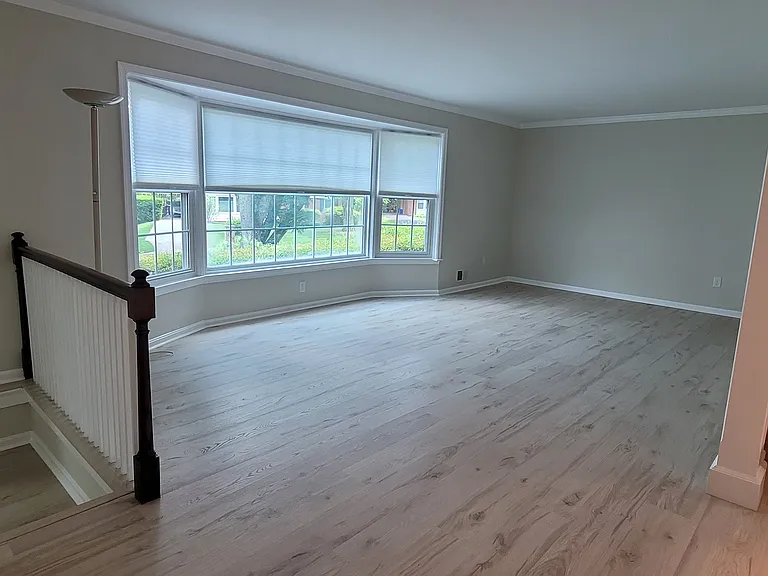 12812 Bluet Ln — Photo 6