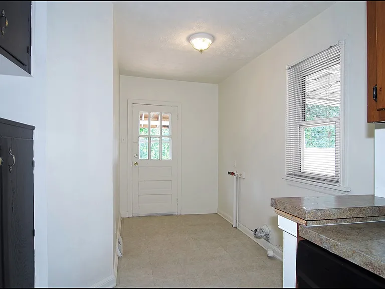 69 Cavalier Rd — Photo 8