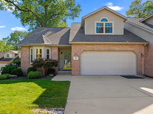 710 Woodland Knolls Rd, Metamora, IL 61548