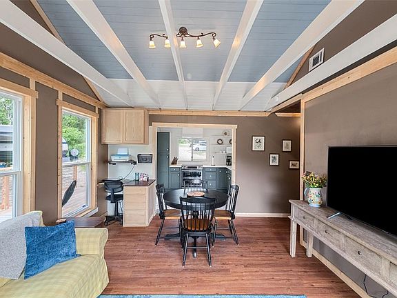 5th image of 464 Private Road 3650