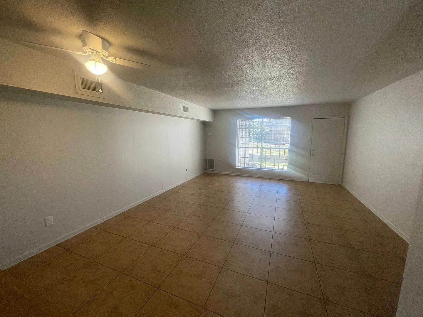 1706 Sanford Dr — Photo 4