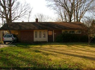 7414 Falmouth St, Springfield, VA 22150