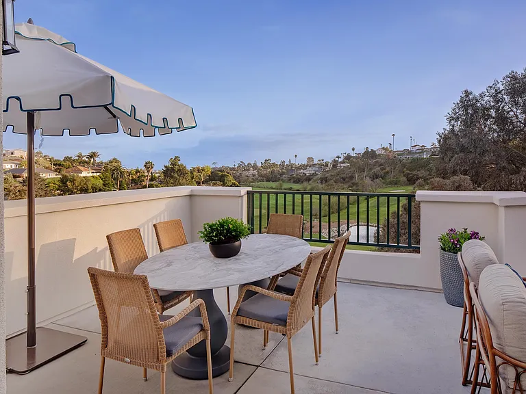 Everleigh San Clemente- 55+ Active Adult Apartment Homes — Photo 34