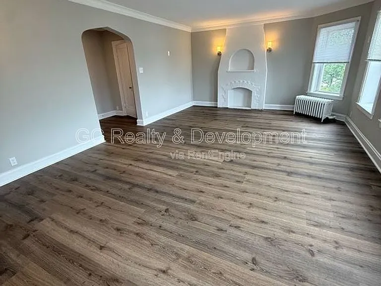 5730 N Christiana Ave #3 — Photo 2