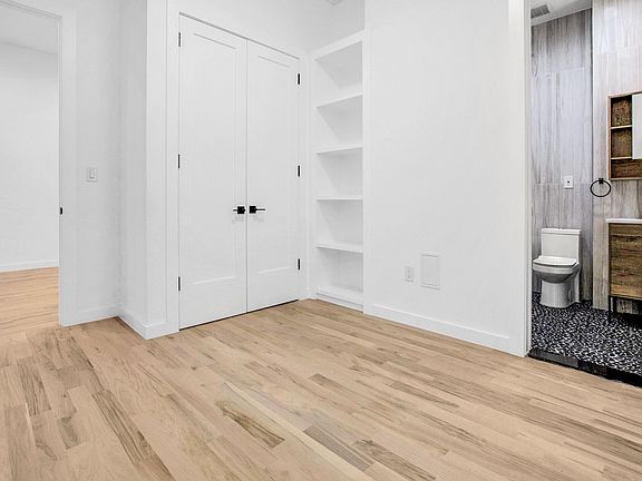 4th image of 740 W End Ave #1F