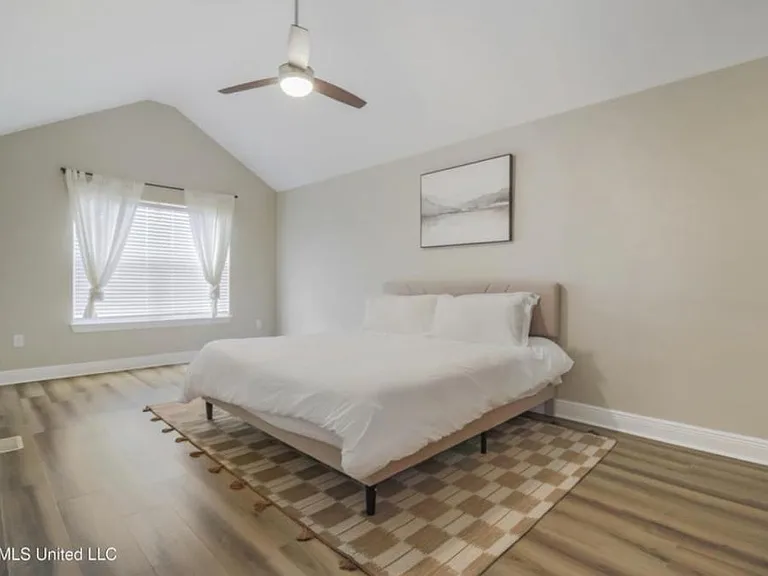 3548 Riverbend Cv — Photo 11