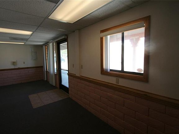2nd image of 634 W Country Club Blvd