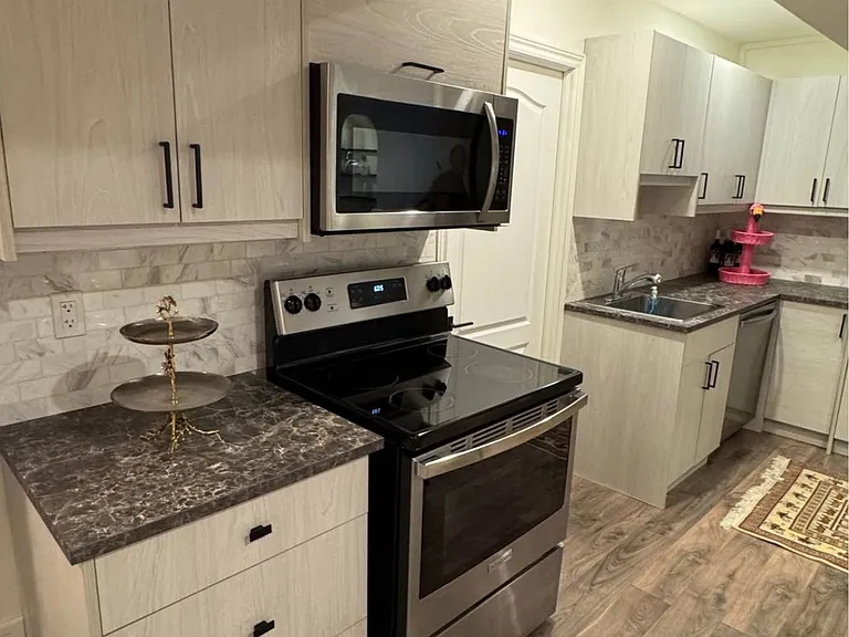 207 Shaftsbury Ave #BASMENT — Photo 6