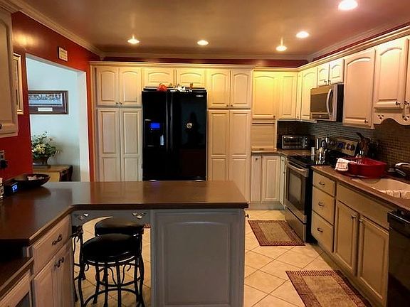 2nd image of 91 Elder Ln