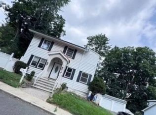 50 Ridgehurst Rd, West Orange Twp., NJ 07052
