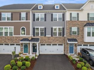 1208 Clear Springs Dr, Canonsburg, PA 15317