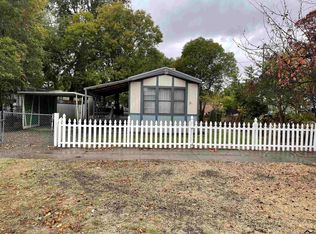 411 Ventura Ave, Gerber, CA 96035