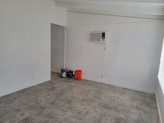 4th image of 2604 Terrace Dr #A