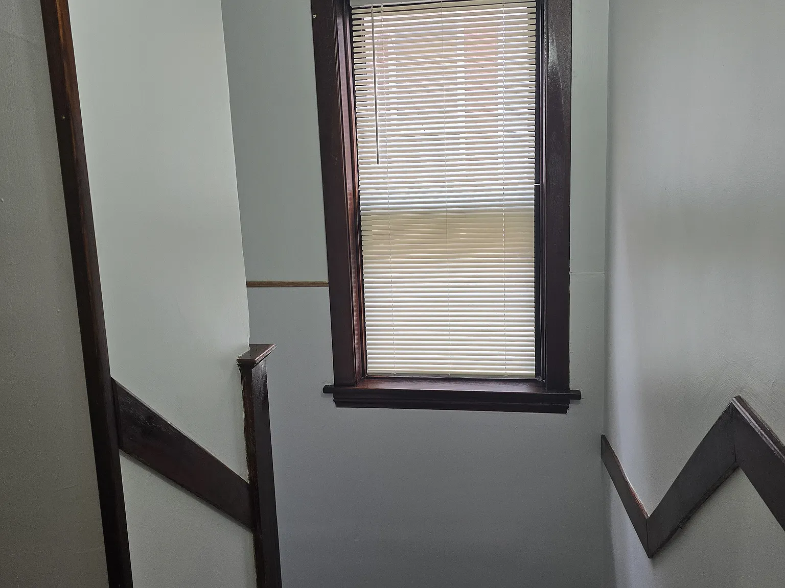 3 bed, 1200 sqft, $1,950 — Photo 1