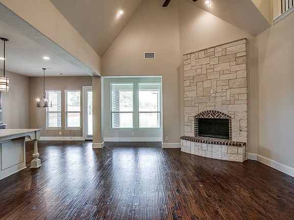 5th image of 1720 Verbena Ln