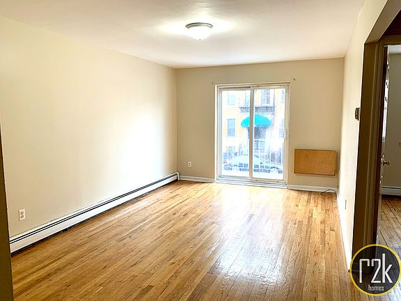 4th image of 31-79 43rd St #2D