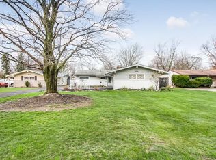 2558 Walter Rd, Westlake, OH 44145