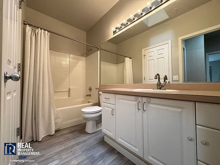 14110 SE 171st Way #B303 — Photo 18