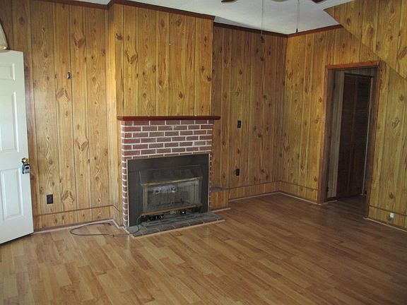 2nd image of 604B Washington St
