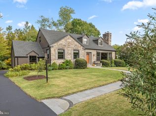 421 Parkview Dr, Wynnewood, PA 19096