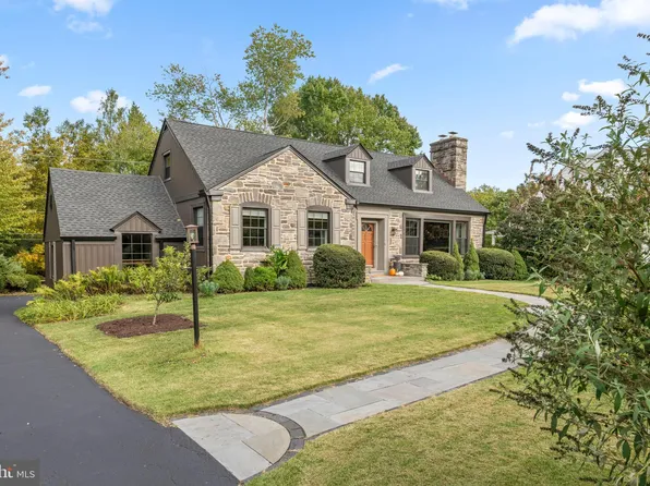 421 Parkview Dr, Wynnewood, PA 19096