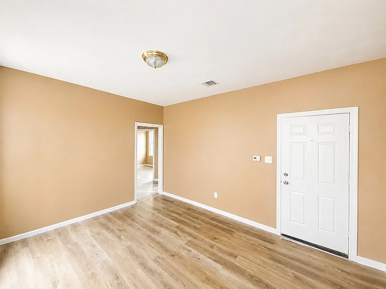 217 N 15th St #2 — Photo 32