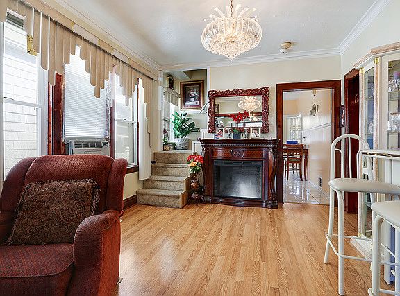 3rd image of 5417 W 30th Pl