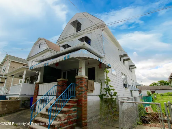 11 Laurel St, Edwardsville, PA 18704