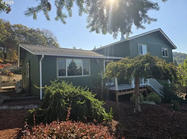 1783 NE Todd St, Roseburg, OR 97470