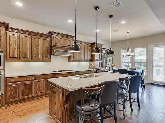 2nd image of 6413 Rosemary Ct