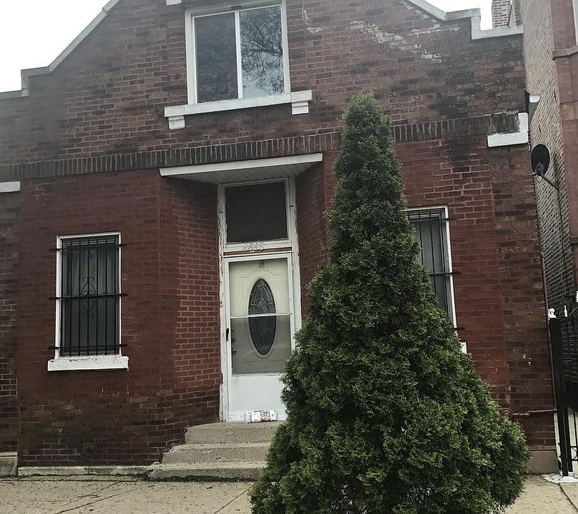 2nd image of 2848 S Trumbull Ave