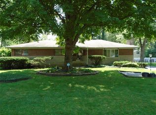 5611 Laurel Hall Dr, Indianapolis, IN