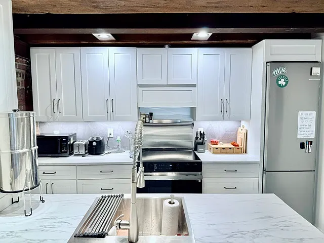 120 Commercial St #3-4 — Photo 11