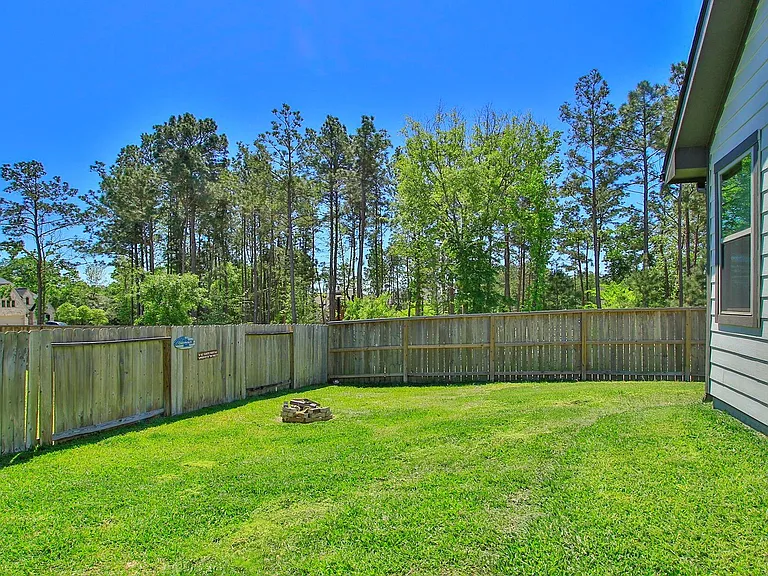 320 Rise Ln — Photo 38