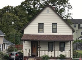 21 McKinley Rd, Worcester, MA 01605