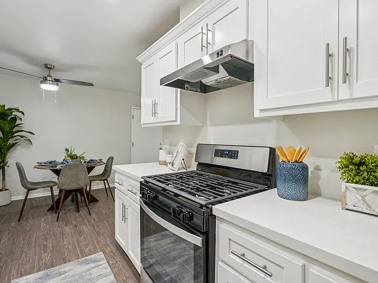 3 BD DOWNSTAIRS