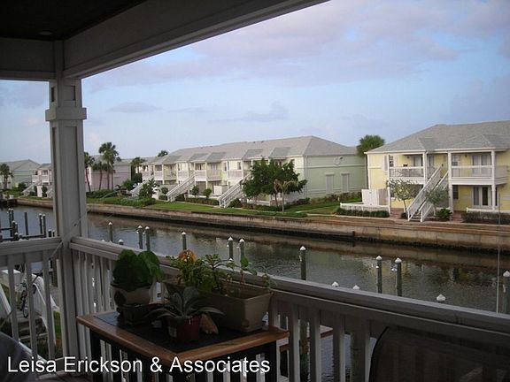 4th image of 4954D Beach Dr SE