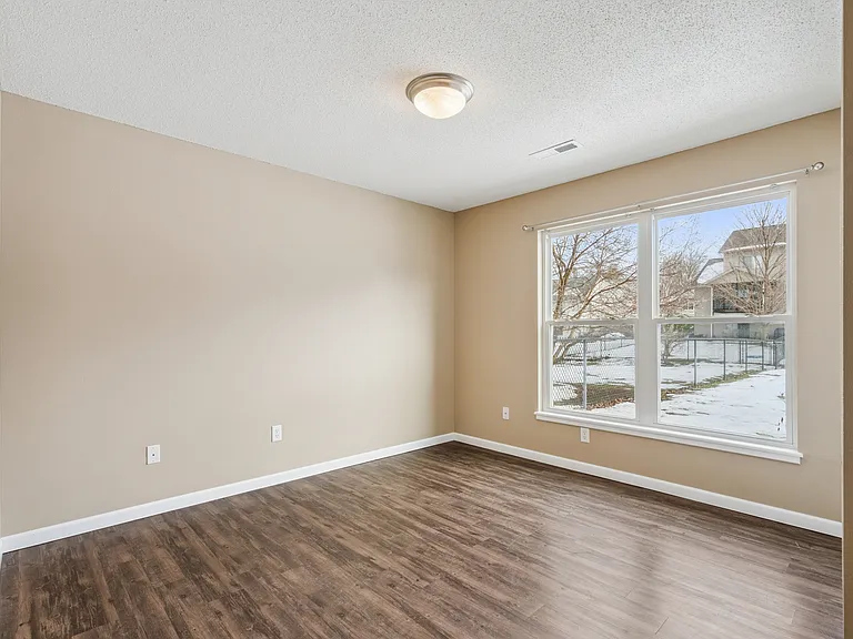 2539 Catskill Ct — Photo 18