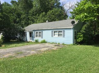 212 Winding Ln, Rantoul, IL 61866