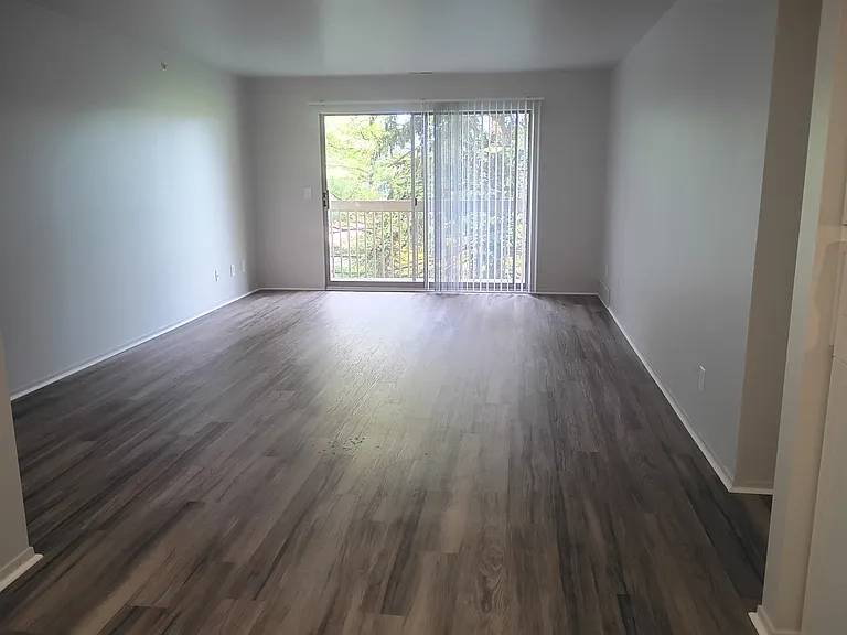 Prentiss Pointe Apartments — Photo 224