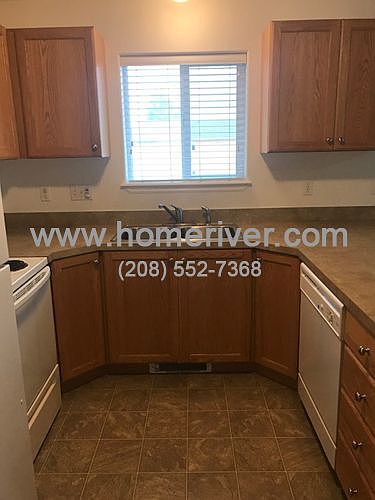 2nd image of 3663 Deloy Dr APT 2