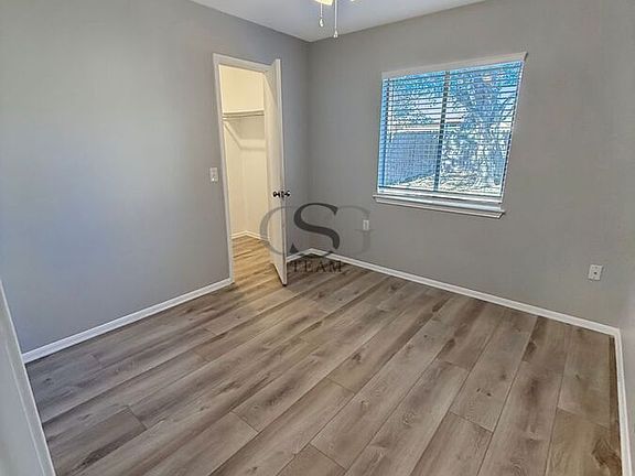 5th image of 9371 Lands Point St